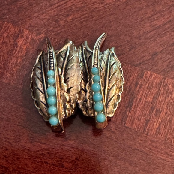 Whiting & Davis Vintage Leaf Design Earrings with Turquoise Accents - Picture 3 of 7